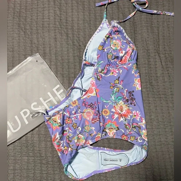 CUPSHE one piece bathing suit Paisley print - Picture 5 of 5